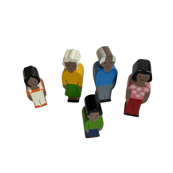 Wooden People Of The World Play set Educational Toys 16 Multi-Cultural Figures - Picture 3 of 4
